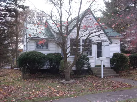 121 W Grant St, Bronson, MI 49028 photo 2