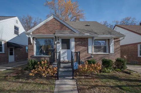 22302 Cleveland St, Dearborn, MI 48124