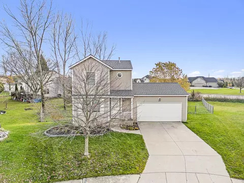 3222 Renwick Ct, Zeeland, MI 49464