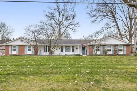 1801 Herkimer Dr, Jackson, MI 49203 photo 2