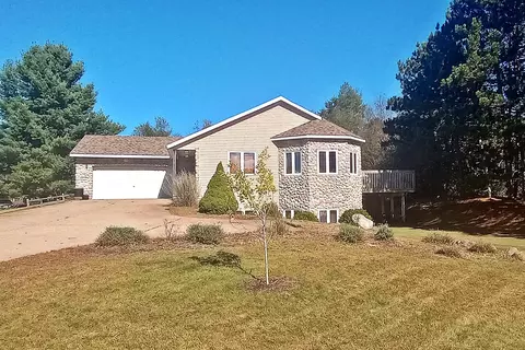 11638 Pierce Rd, Canadian Lakes, MI 49346