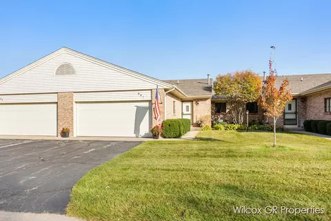 991 Bayou Dr SW, Byron Center, MI 49315