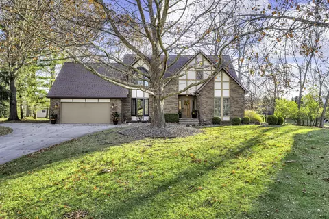 5161 W Bluestone St, Jackson, MI 49201