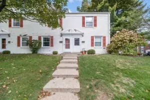 715 B Garland Cir, Kalamazoo, MI 49008