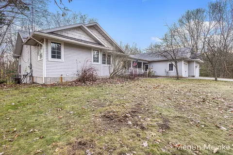 8594 Godfrey Rd, Belding, MI 48809 photo 2