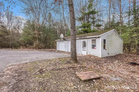 8594 Godfrey Rd, Belding, MI 48809 photo 41