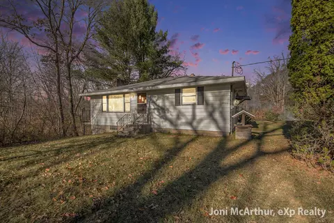 14400 17 Mile Rd NE, Gowen, MI 49326