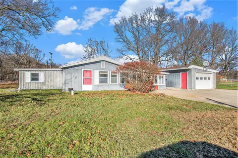 1779 Fairway Ln, Otsego, MI 49078