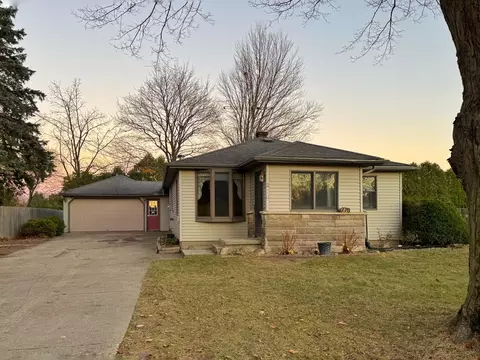 270 Marie St, Cedar Springs, MI 49319