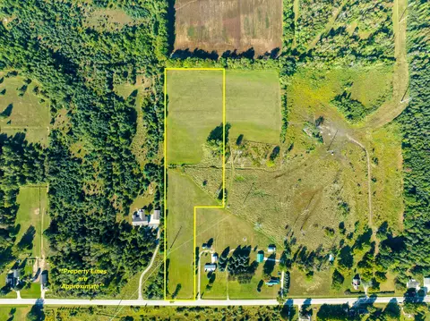 8 N Vl N Coleman Rd, Coleman, MI 48618