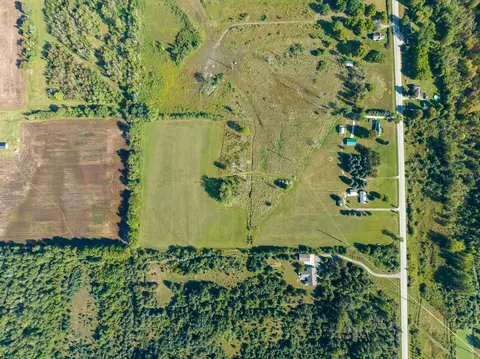 8 N Vl N Coleman Rd, Coleman, MI 48618 photo 7