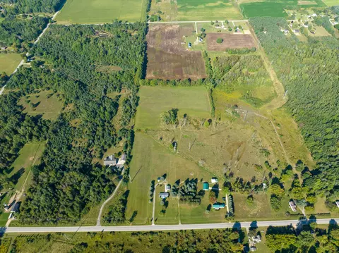 8 N Vl N Coleman Rd, Coleman, MI 48618 photo 4