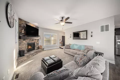 7006 Jason Dr, Jackson, MI 49201 photo 4