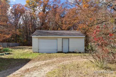 849 S Mcclelland Ave, White Cloud, MI 49349 photo 14