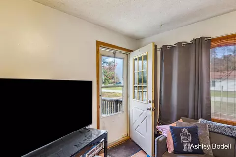 849 S Mcclelland Ave, White Cloud, MI 49349 photo 3