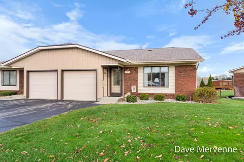 737 Port Sheldon St, Grandville, MI 49418