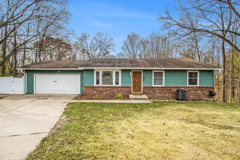 2115 Barney Rd, Kalamazoo, MI 49004