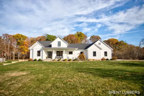 2215 Winans St NW, Grand Rapids, MI 49534