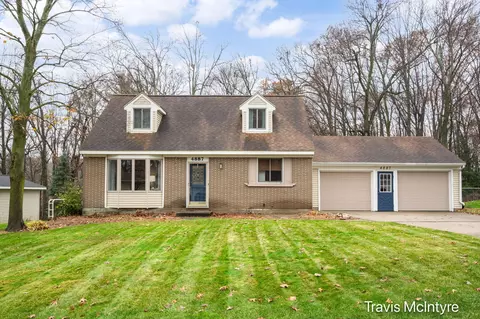 4887 Brookgate Dr NW, Comstock Park, MI 49321