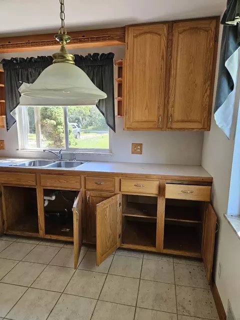 851 Oren Ct, Gladwin, MI 48624 photo 9