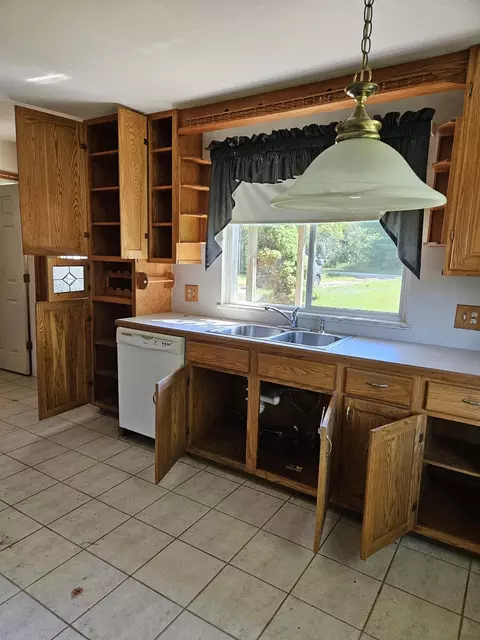 851 Oren Ct, Gladwin, MI 48624 photo 8