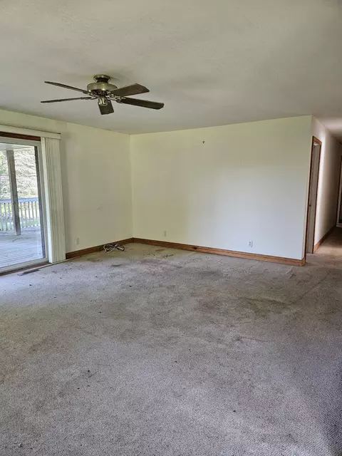 851 Oren Ct, Gladwin, MI 48624 photo 12