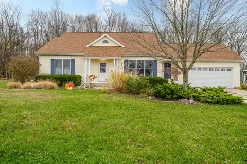 932 Richard Ave, Watervliet, MI 49098