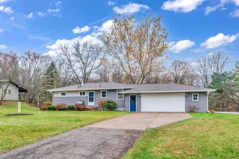 138 Beadle Lake Dr, Battle Creek, MI 49014