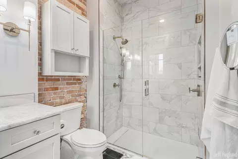 218 E Main St, Lowell, MI 49331 photo 17