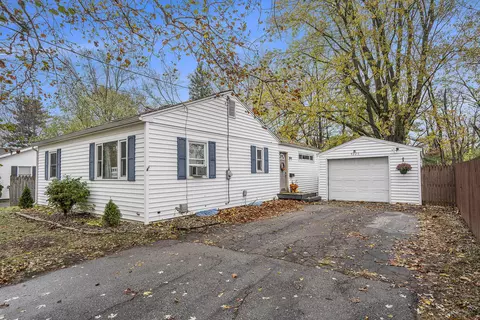 4225 S Park St, Kalamazoo, MI 49001