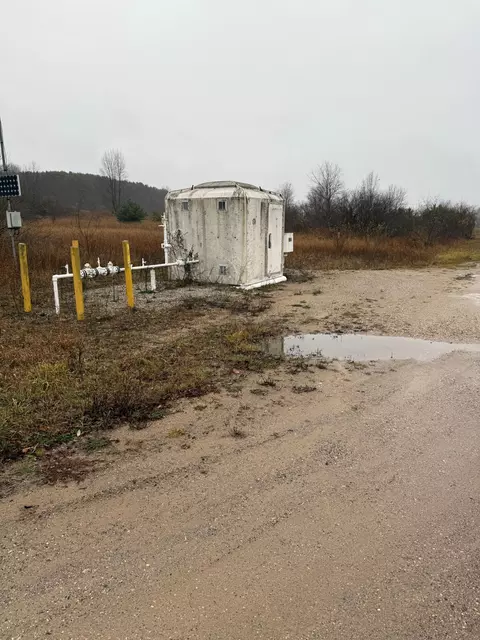 Tannerville, Kaleva, MI 49645 photo 2