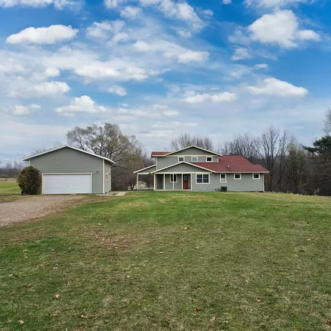 6110 N 31st St, Richland, MI 49083
