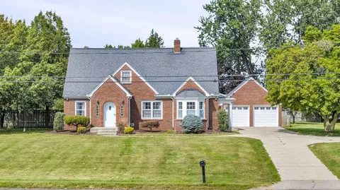 800 Andrew Ave, Jackson, MI 49202