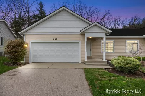 657 Wren Ct #5, Middleville, MI 49333