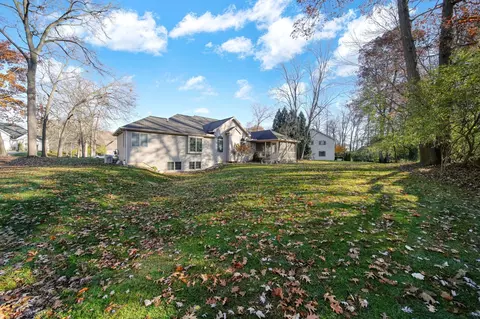 5279 Thames Ct, Jackson, MI 49201 photo 3