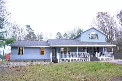 3180 S Broton Rd, Fruitport, MI 49415