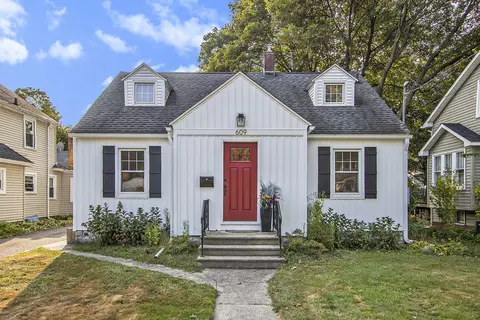 609 Campbell Ave, Kalamazoo, MI 49006