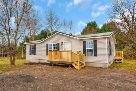 11613 W Muskrat Rd, Greenville, MI 48838