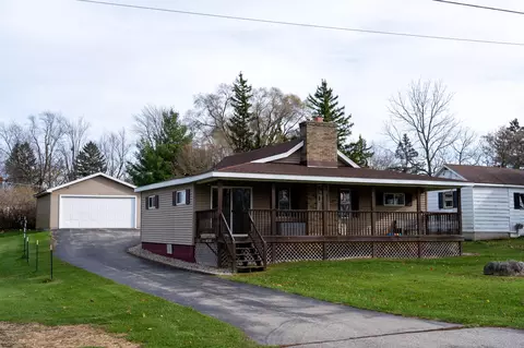418 N Elm St, Ithaca, MI 48847