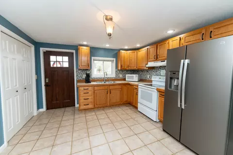 418 N Elm St, Ithaca, MI 48847 photo 4
