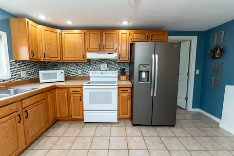 418 N Elm St, Ithaca, MI 48847 photo 5