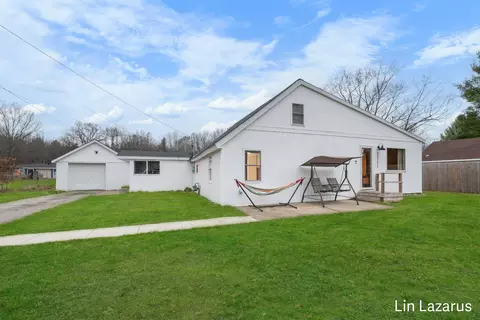 1351 Brooks Rd S, Muskegon, MI 49442