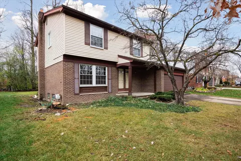 8891 Mayflower Dr, Plymouth, MI 48170