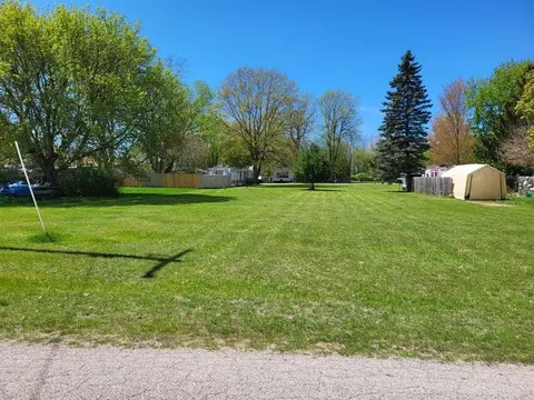 00 2nd St, Manistee, MI 49660