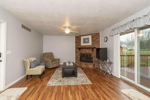 1009 Tomahawk Ln, Niles, MI 49120 photo 12
