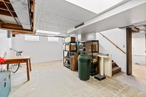 2497 Windemere Rd, Birmingham, MI 48009 photo 16