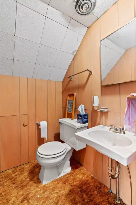 2497 Windemere Rd, Birmingham, MI 48009 photo 14