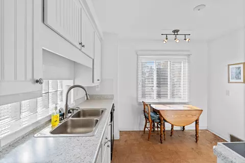 2497 Windemere Rd, Birmingham, MI 48009 photo 7