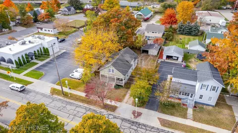 413 Pine St, Spring Lake, MI 49456 photo 40