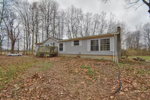 7017 N Lumberjack Rd, Riverdale, MI 48877